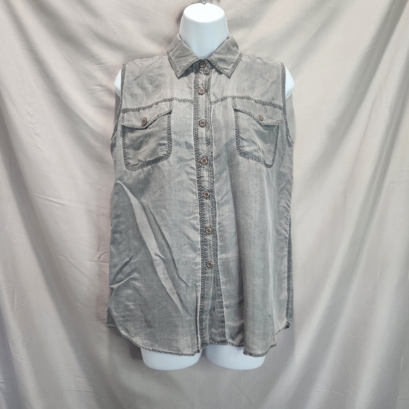 One Resource Vintage Late 70s Charcoal Grey 100% Silk Button Down Blouse - Picture 5 of 8